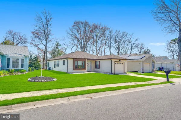 Property Slideshow image 2 of 27 | 313 concord ct, Little Egg Harbor Twp, NJ, 08087