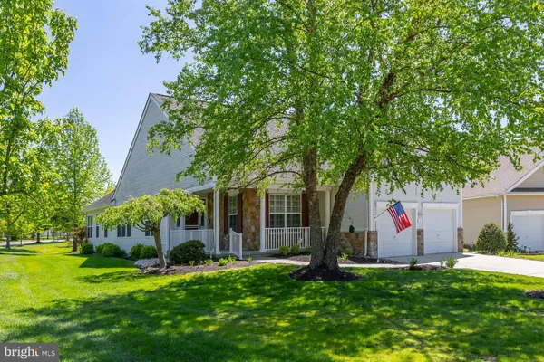 Property Slideshow image 2 of 37 | 2 quinton ct, Swedesboro, NJ, 08085