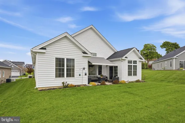 Property Slideshow image 3 of 43 | 342 national dr, Downingtown, PA, 19335
