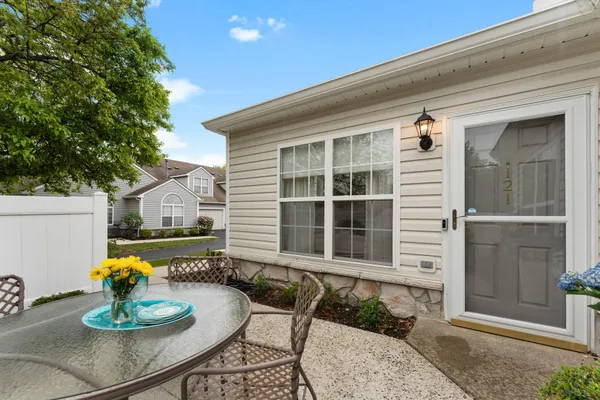 Property Slideshow image 3 of 25 | 121 traditions way, Lawrenceville, NJ, 08648