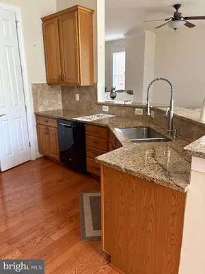 Property Slideshow image 3 of 4 | 5416 zoysia ct, Haymarket, VA, 20169