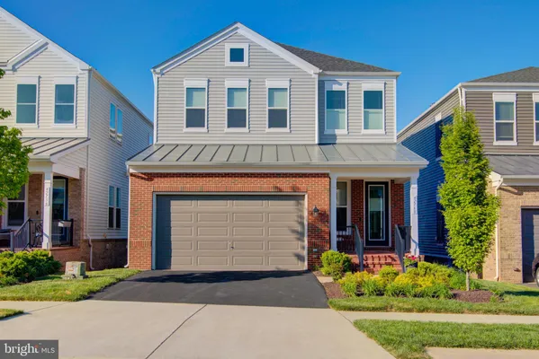 Property Slideshow image 2 of 24 | 42760 littlehales ter, Ashburn, VA, 20148
