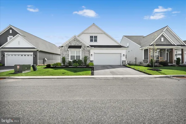 Property Slideshow image 2 of 44 | 109 bellflower ave, Annville, PA, 17003