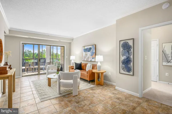 Property Slideshow image 2 of 42 | 19375 cypress ridge ter 114, Leesburg, VA, 20176