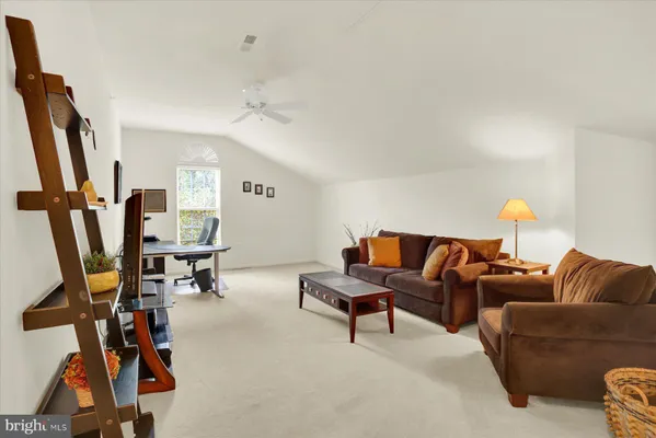 Property Slideshow image 3 of 28 | 100 evodia cir 304, Warrington, PA, 18976