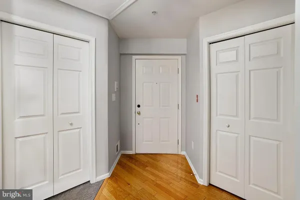 Property Slideshow image 3 of 18 | 433 mowat cir, Hamilton, NJ, 08690