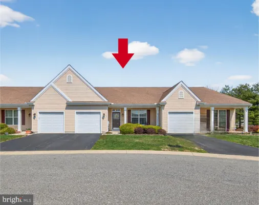 Property Slideshow image 2 of 32 | 39 thistle ct, Smyrna, DE, 19977