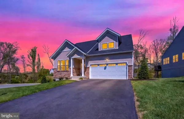 Property Slideshow image 2 of 62 | 48 heron ln, Coatesville, PA, 19320
