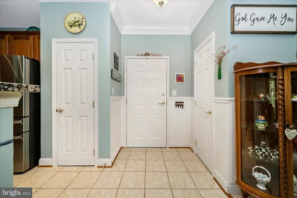 Property Slideshow image 3 of 51 | 8820 shining oceans way 105, Columbia, MD, 21045