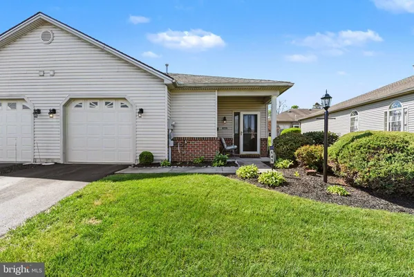 Property Slideshow image 2 of 28 | 141 leonard ln, Harrisburg, PA, 17111