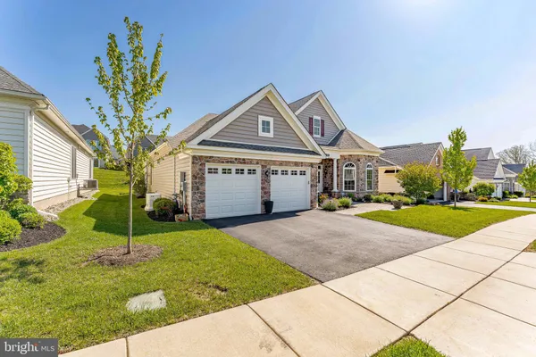 Property Slideshow image 2 of 51 | 732 reading cir, Phoenixville, PA, 19460