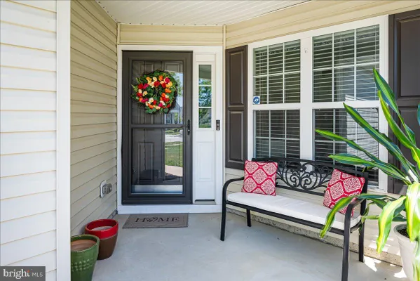 Property Slideshow image 2 of 43 | 153 gazebo ln, Middletown, DE, 19709