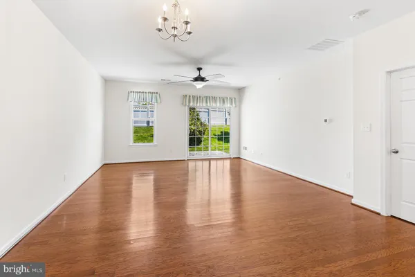 Property Slideshow image 3 of 25 | 102 harlow point ct, Landenberg, PA, 19350