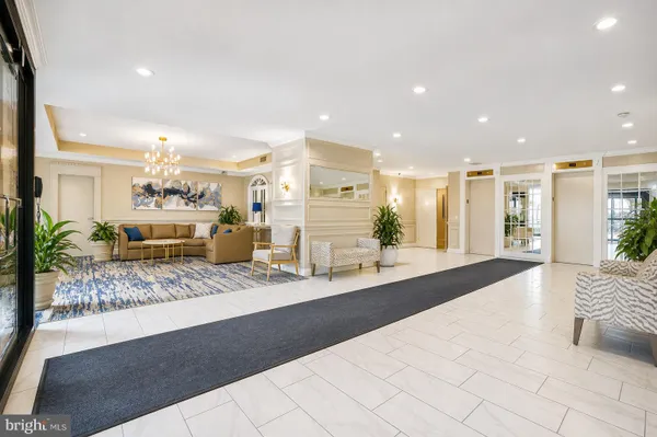 Property Slideshow image 2 of 17 | 15107 interlachen dr 2-110, Silver Spring, MD, 20906