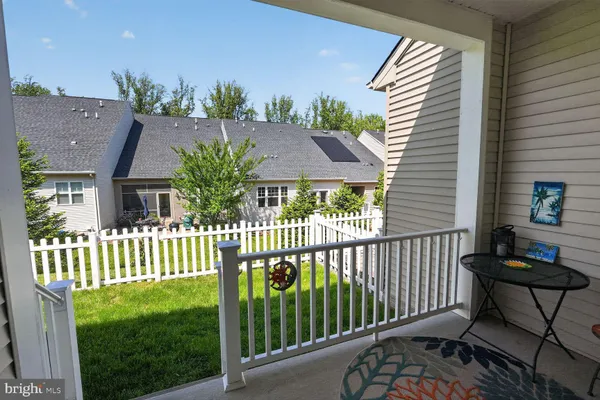 Property Slideshow image 2 of 44 | 9739 knowledge dr, Laurel, MD, 20723