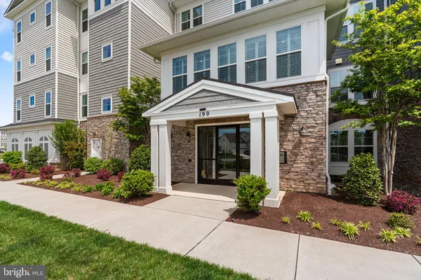 Property Slideshow image 3 of 73 | 190 harrier way 21, Chester, MD, 21619