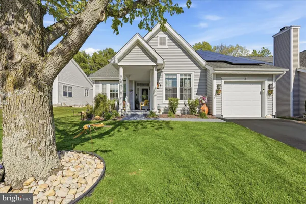 Property Slideshow image 2 of 54 | 6 fountain view dr, Barnegat, NJ, 08005