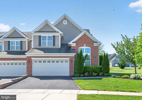 Property Slideshow image 2 of 31 | 304 dye way, Moorestown, NJ, 08057