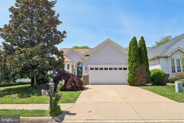Property Slideshow image 3 of 87 | 6230 settlers trail pl, Gainesville, VA, 20155