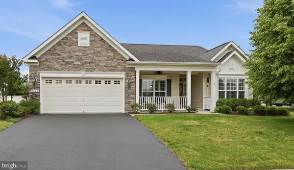 Property Slideshow image 2 of 33 | 5642 cedar mountain ct, Fredericksburg, VA, 22407