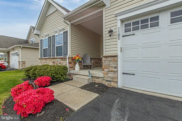 Property Slideshow image 3 of 51 | 1105 kayla ln, Townsend, DE, 19734