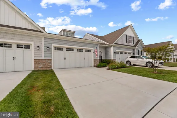 Property Slideshow image 3 of 27 | 324 moorings cir 108, Stevensville, MD, 21666