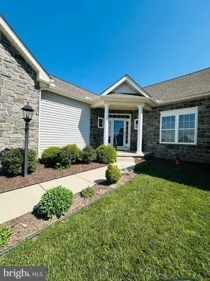 Property Slideshow image 3 of 12 | 13928 patriot way, Hagerstown, MD, 21740