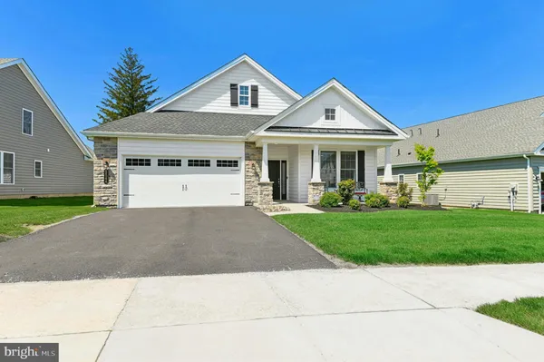 Property Slideshow image 2 of 47 | 5544 traditions dr, Coopersburg, PA, 18036