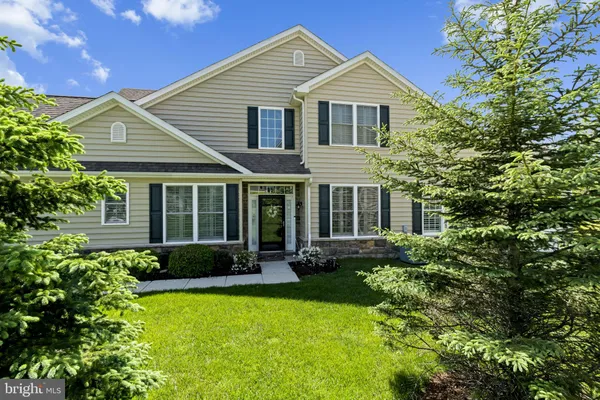 Property Slideshow image 2 of 35 | 1733 wisteria ln 29, West Chester, PA, 19380