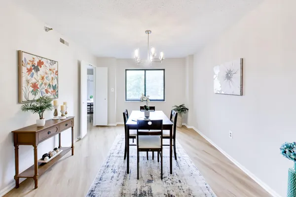 Property Slideshow image 3 of 18 | 15100 interlachen dr 4-612, Silver Spring, MD, 20906