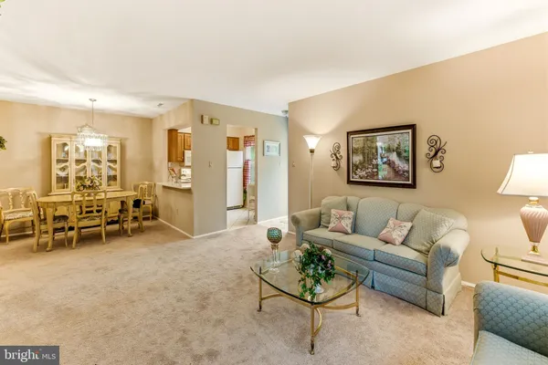 Property Slideshow image 3 of 15 | 1014 scotswood ct a, Mount Laurel, NJ, 08054