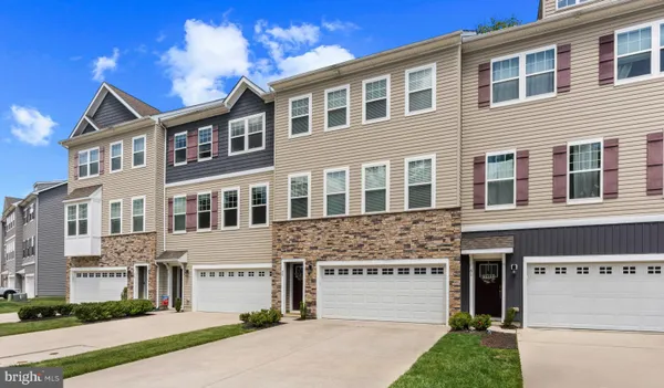 Property Slideshow image 3 of 34 | 59 sullivan way, Marlton, NJ, 08053