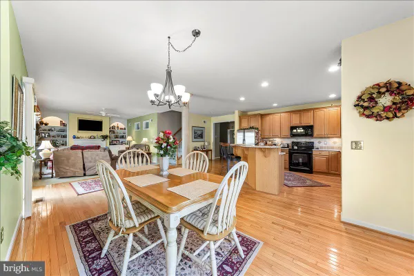 Property Slideshow image 3 of 42 | 4 n henley dr, Avondale, PA, 19311
