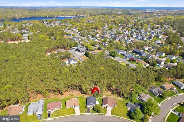 Property Slideshow image 2 of 39 | 13 abbey ct, Forked River, NJ, 08731