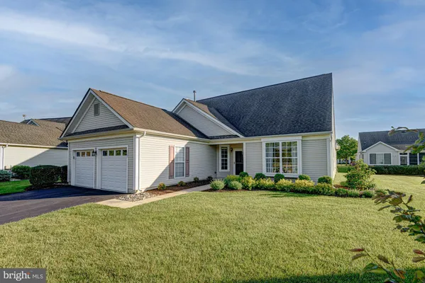 Property Slideshow image 2 of 66 | 107 dawn ct, Middletown, DE, 19709