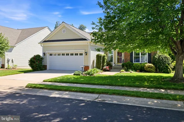 Property Slideshow image 2 of 49 | 9 linden ct, Fredericksburg, VA, 22406