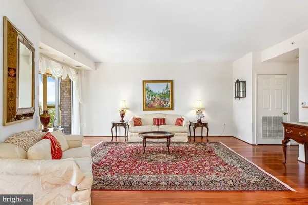 Property Slideshow image 2 of 51 | 19355 cypress ridge ter 1021, Leesburg, VA, 20176