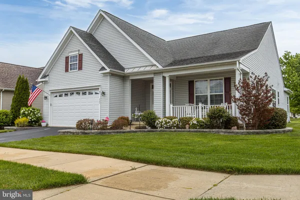 Property Slideshow image 3 of 57 | 400 topiary ln, Middletown, DE, 19709