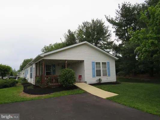 Property Slideshow image 2 of 34 | 22 wisteria ct, New Hope, PA, 18938