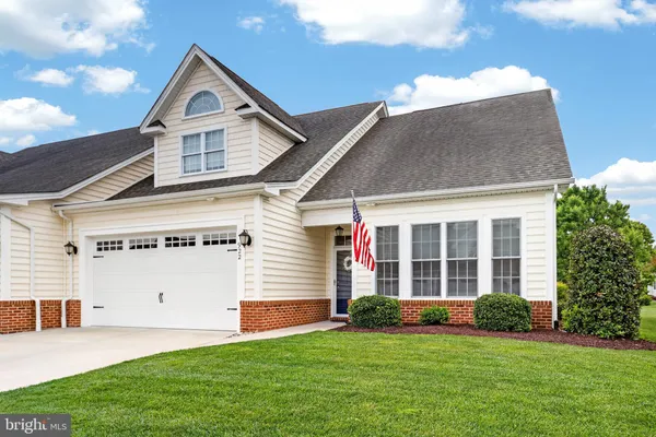 Property Slideshow image 2 of 23 | 922 turnstone cir, Salisbury, MD, 21804