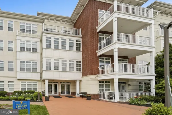 Property Slideshow image 2 of 29 | 136 gilpin dr a-307, West Chester, PA, 19382