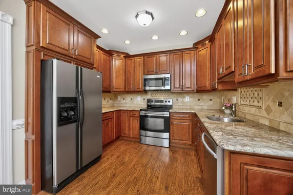 Property Slideshow image 3 of 60 | 66 newbury way, Lansdale, PA, 19446