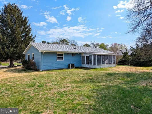 Property Slideshow image 3 of 12 | 29 moccasin dr, Manchester Township, NJ, 08759