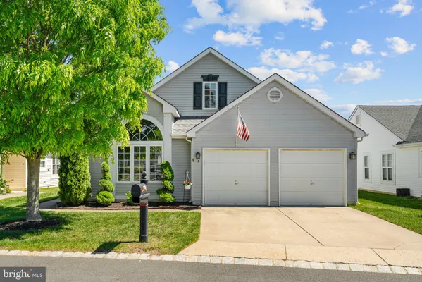 Property Slideshow image 2 of 42 | 9 eaton ct, Jackson, NJ, 08527