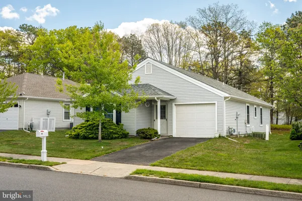 Property Slideshow image 2 of 26 | 98 pine oak blvd, Barnegat, NJ, 08005
