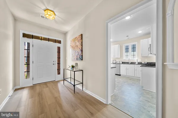 Property Slideshow image 3 of 36 | 13641 heritage valley way, Gainesville, VA, 20155
