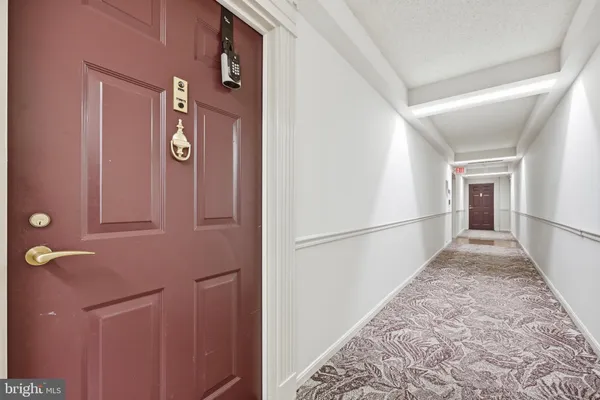 Property Slideshow image 2 of 26 | 15101 interlachen dr 1-224, Silver Spring, MD, 20906