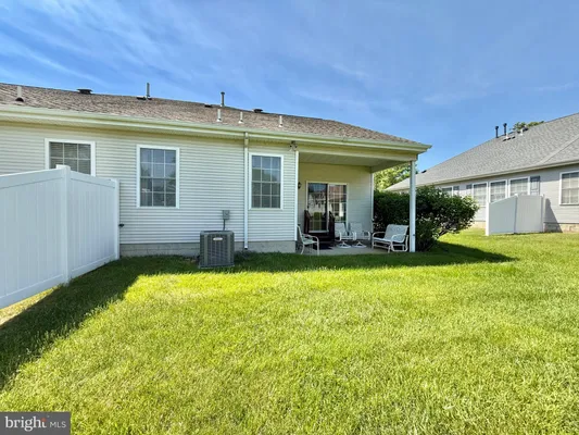 Property Slideshow image 3 of 19 | 73 meadowlark dr, Hamilton, NJ, 08690