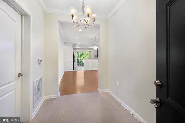 Property Slideshow image 3 of 30 | 1404 wigeon way 304, Gambrills, MD, 21054