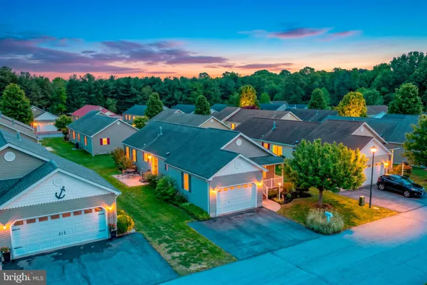 Property Slideshow image 2 of 47 | 106 foxtail ln 32, Magnolia, DE, 19962